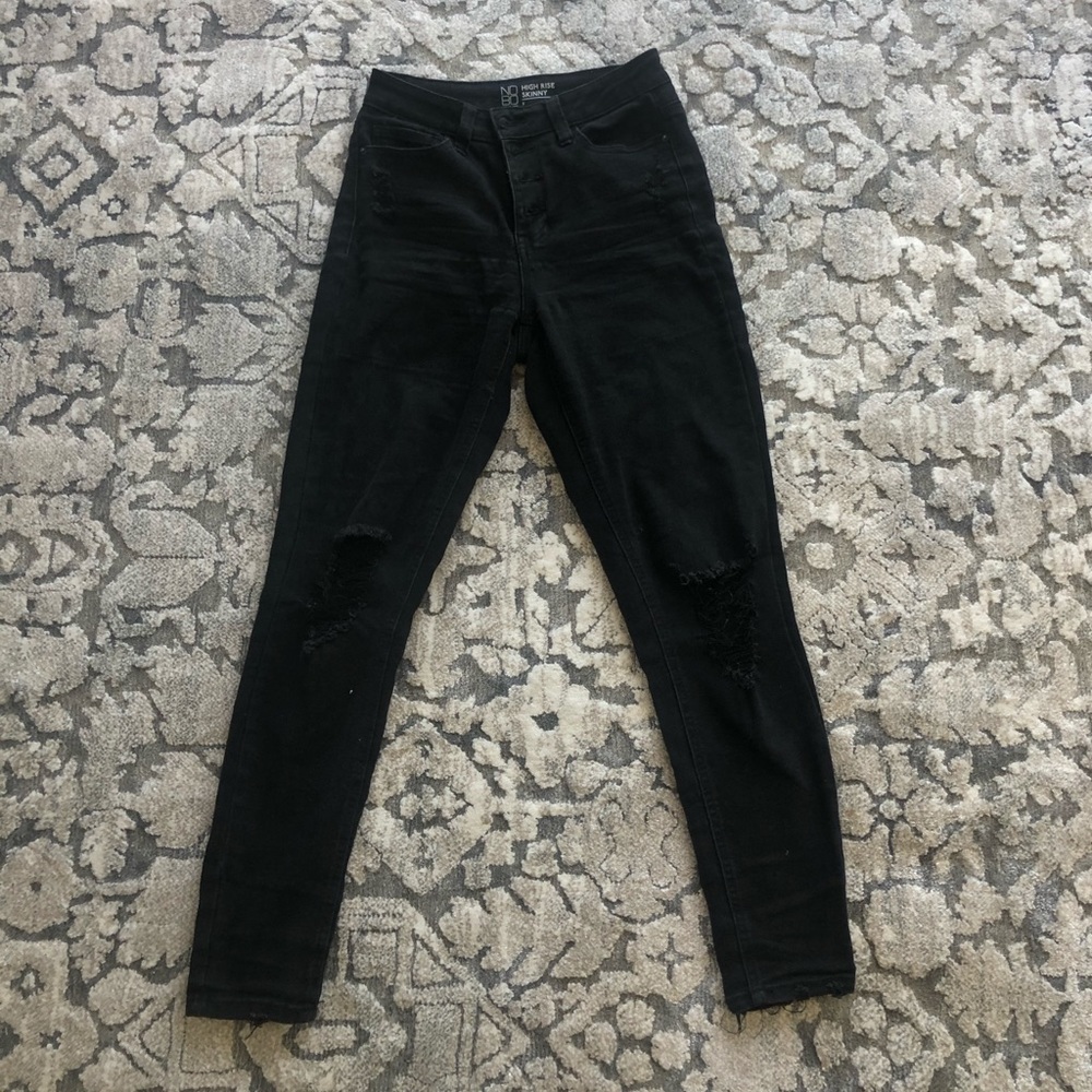 Black No Boundary high rise skinny jeans, size 5